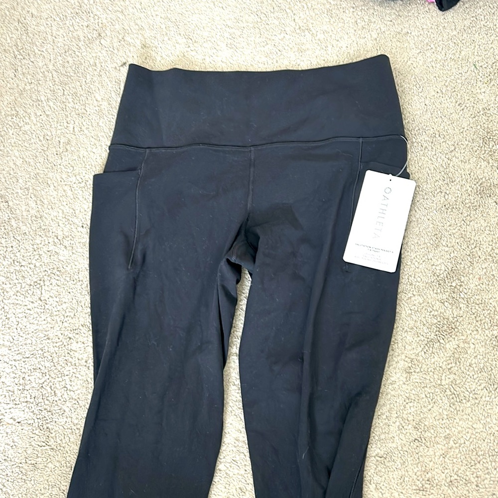 Brand new with tags Athleta 7/8 leggings 2 pockets